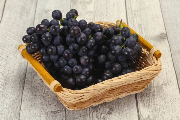 Frische reife süße rote Trauben — Stockfoto