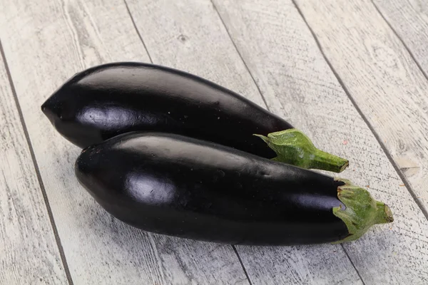 Raw eggplant ready for cooking — Stock Photo, Image