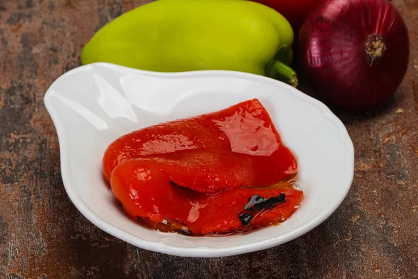 Μαριναρισμένο κόκκινο πιπέρι καμπάνα — Φωτογραφία Αρχείου