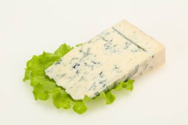 İtalyan geleneksel gorgonzola peyniri izole