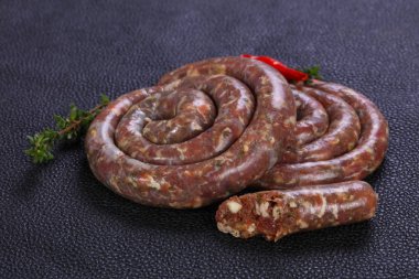 Ham kuzu sosis