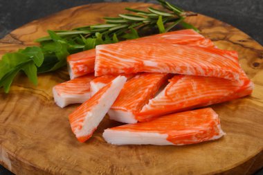 Gemide yengeç sopa surimi