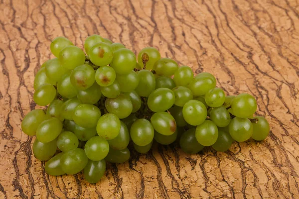 Zoete groene druif tak — Stockfoto