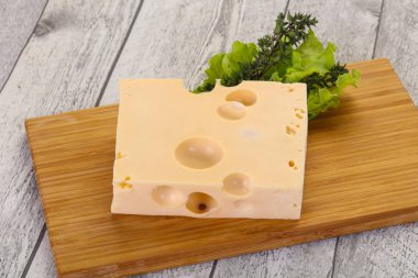 Maasdam peynir tuğla