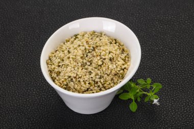 Kase kenevir tohumları soyulmuş