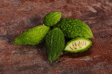 Tropikal egzotik sebze-acı kavun