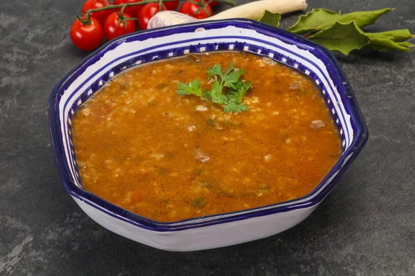 Kaukasische Charcho-Suppe mit Rindfleisch — Stockfoto