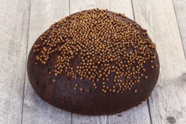 Siyah lezzetli ekmek