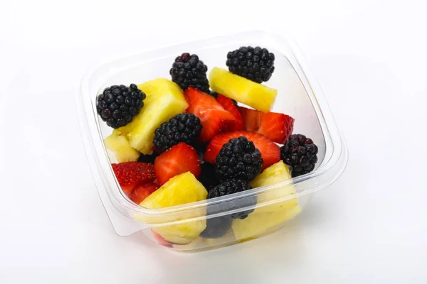 Mezcla de frutas en rodajas en la caja — Foto de Stock