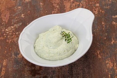 Otlar ile yazlık krem snack