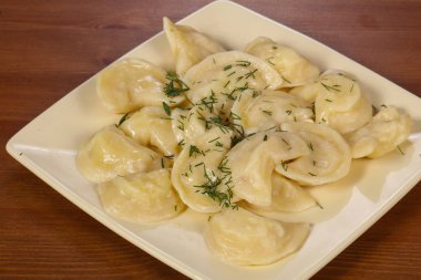 Patates püresi ile ev yapımı köfte 