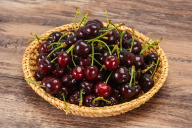 Olgun tatlı lezzetli kiraz Berry