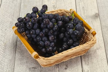 Taze olgun tatlı kırmızı üzüm