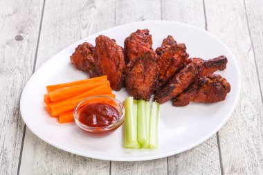 Kereviz ve havuç ile Barbekü tavuk kanatları