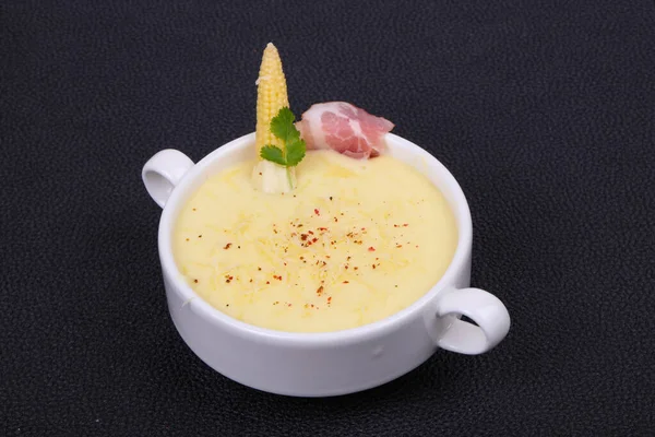 Сырный суп с беконом — стоковое фото