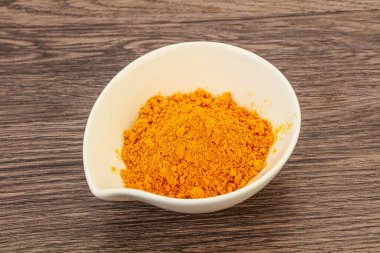 Tumerik - kâsede sokağa çıkma yasağı tozu