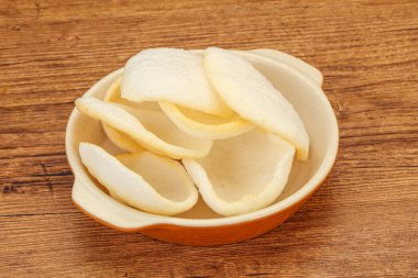 Asya usülü - kâsede ev yapımı karides cipsi