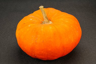 Olgun balkabağı - pişirmeye hazır