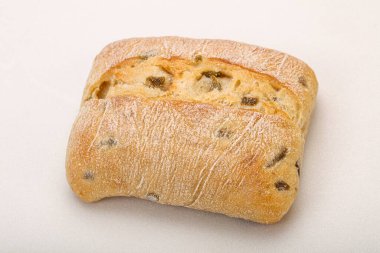 İtalyan ciabatta ekmeği ve zeytinyağı.