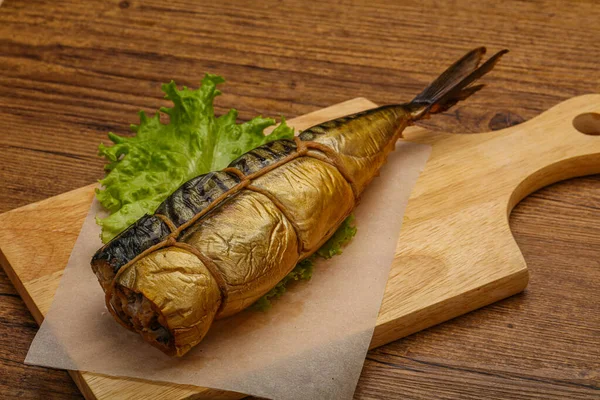 Geräucherter Leckerer Makrelenfisch Snack Über Bord — Stockfoto