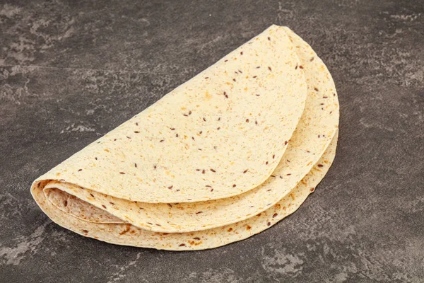 メキシコ料理 シリアルとトルティーヤの厚パン — ストック写真
