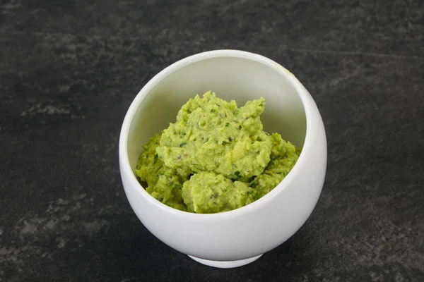 Saus Guacamole Alpukat Pedas Dengan Cabai — Stok Foto