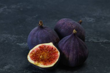 Taze taze taze incir meyvesi.