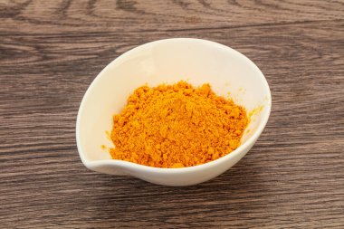 Tumerik - kâsede sokağa çıkma yasağı tozu