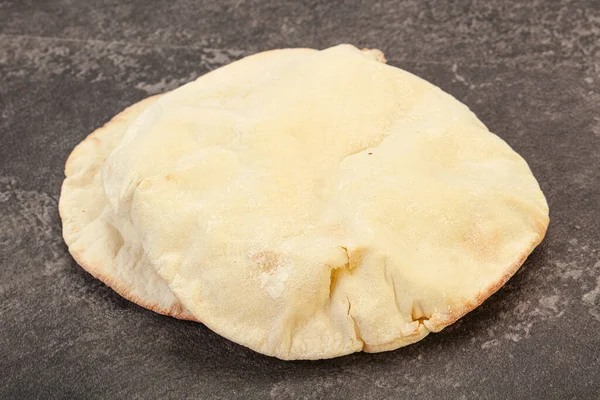 Pão Tradicional Pita Oriental Para Lanche — Fotografia de Stock