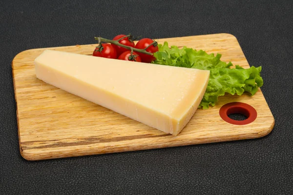 Salade Italienne Traditionnelle Parmesan Fromage Triangle Servi — Photo