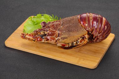 Çiğ Langust veya Minik Istakoz pişirmeye hazır.