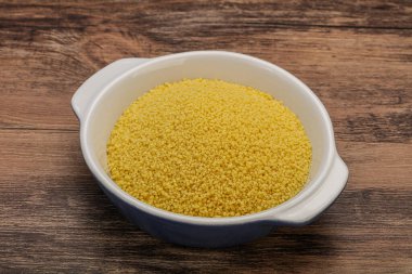 Yemek pişirmek için klozette çiğ öksürük yığını