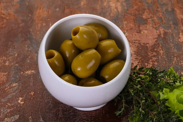 Grandi Olive Verdi Nella Ciotola — Foto Stock