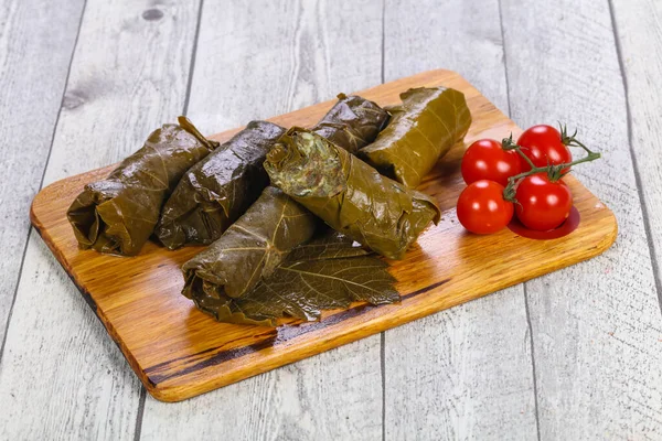 Gefüllte Dolma Mit Fleisch Und Traubenblättern — Stockfoto