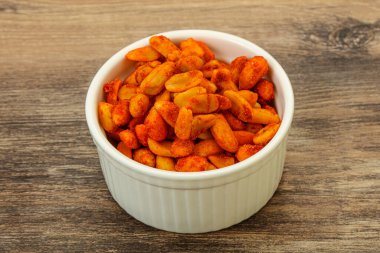 Baharatlı çerez kasede.