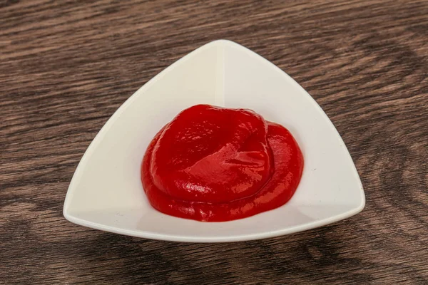 Ízletes Paradicsom Ketchup Tálban — Stock Fotó