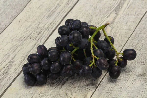 Fresh Ripe Sweet Red Grape Branch — Stock Photo, Image