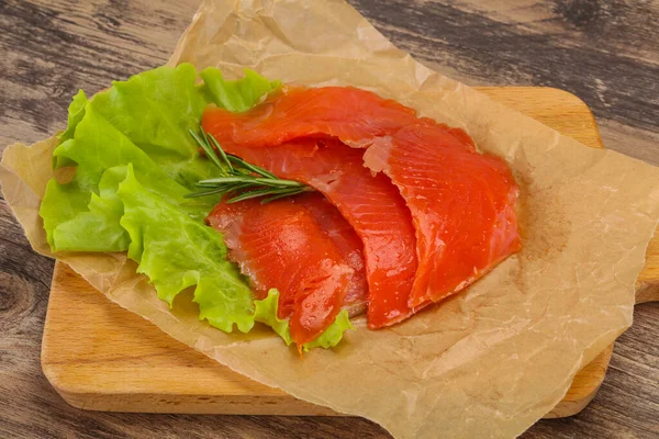 Filetto Salmone Affettato Spuntino Servito Rosmarino — Foto Stock