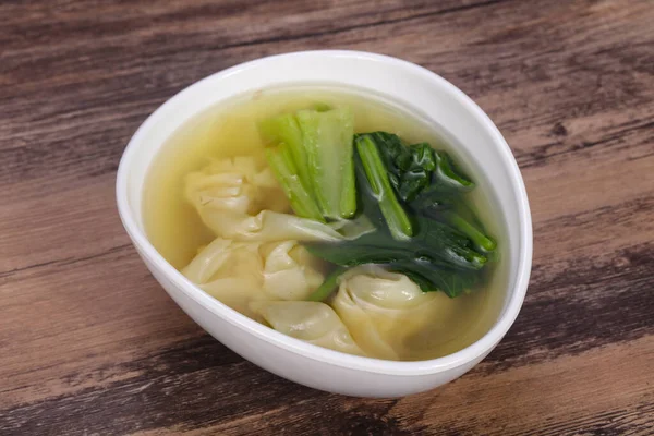 Asiatische Traditionelle Wonton Suppe Mit Kräutern Und Gewürzen — Stockfoto