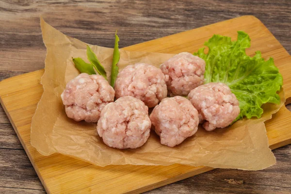 Hausgemachte Hackfleischbällchen Aus Rohem Schweinefleisch Bereit Zum Kochen — Stockfoto