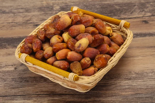 Dolci Gustosi Datteri Secchi Dessert Nel Cestino — Foto Stock