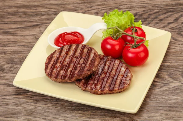 Gegrilde Hamburgerkotelet Met Tomatensaus — Stockfoto