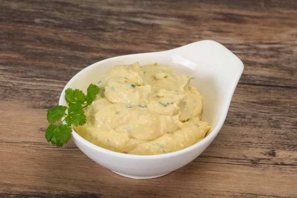 Hummus Snack Mit Olivenöl Und Kräutern — Stockfoto