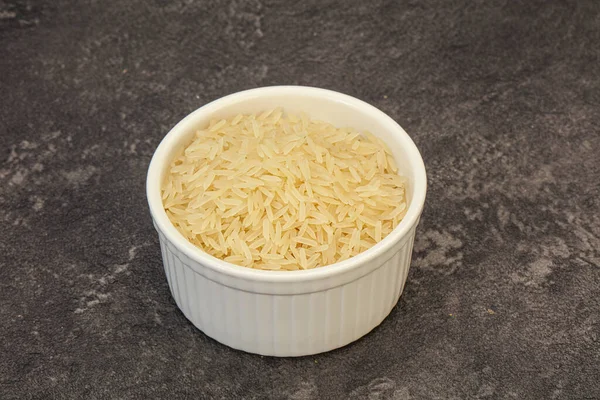 Nyers Indiai Basmati Rizs Tálban — Stock Fotó