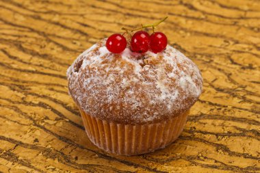 Frenk üzümlü tatlı kek.