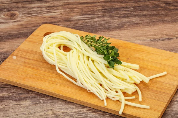 Chechil Spaghetti Fromage Snack Board — Photo