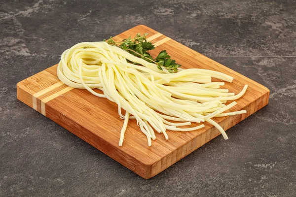 Tschetschenen Spaghetti Käse Snack Über Bord — Stockfoto