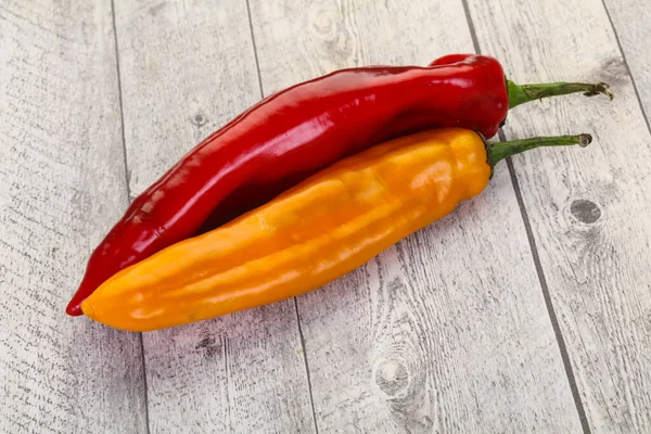 Delicoso Ramiro Amarillo Pimiento Rojo — Foto de Stock