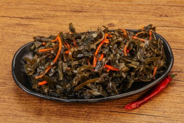 Havuçlu ve susamlı yosun kabağı.