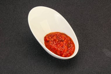 Kasede acı domates sosu